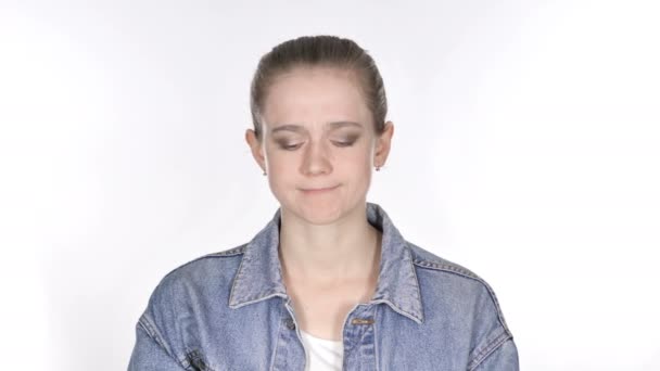 Weinende Traurige Frau Die Sich Aufgeregt Fühlt Tränen — Stockvideo