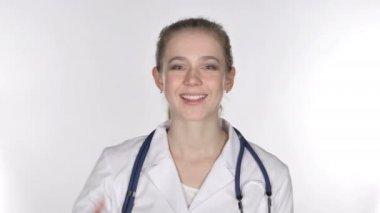 Bize ulaşın, jest genç bayan doktor tarafından ara