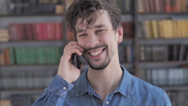 Portrait Casual Young Man Talking Phone — Stock Video
