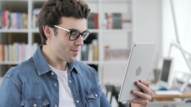 Tabletle çevrimiçi görüntülü sohbet