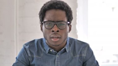 Kızgın Afrikalı Adamı Reddetmek, Sevmeme