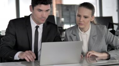 Heyecanlı İş Adamları Başarıyı Kutluyor