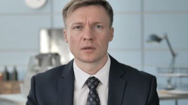 İşadamı Yeni Fırsatlar Arıyor