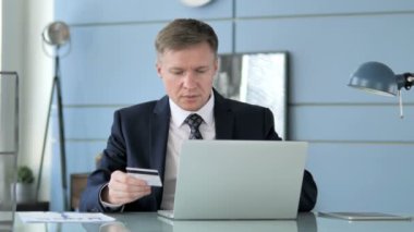 İşadamı Tarafından Online Ödeme, Alışveriş