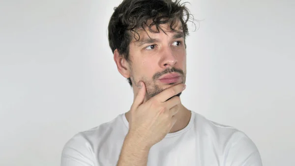 Retrato de Pensamento Jovem Homem Casual, Fundo Branco — Fotografia de Stock