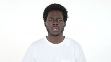 Beyaz Arka Plan Üzerinde İzole Öfke Genç Afrikalı Man Mücadele