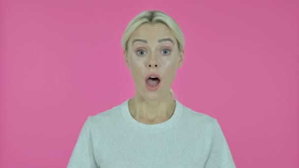 Young Woman Gesturing Failure and Problems on Pink Background — Stock Video