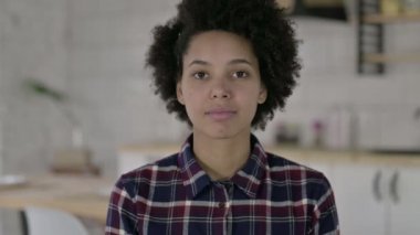 Başarı Afro-Amerikan Kadın Portresi Başarı Kutlaması