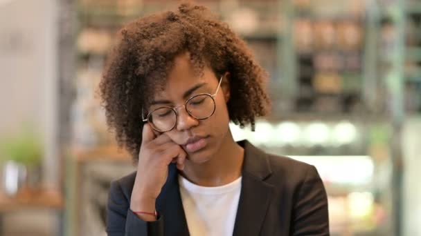 Sleepy Young African Businesswoman taking Nap — Stock Video