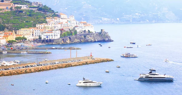 Vista Panorámica Panorámica Costa Amalfi Campania Italia Verano Con Arquitectura —  Fotos de Stock