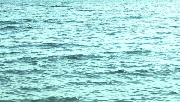 きれいな海の水で美しい自然背景 — ストック写真