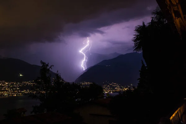 Locarno Lago Maggiore Yıldırım Ile Tunderstorm — Stok fotoğraf