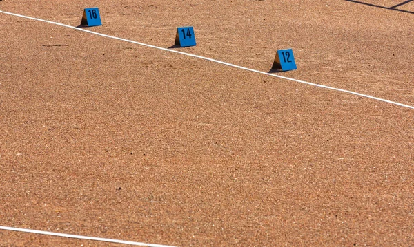 atletizmde atış alanı koymak detay