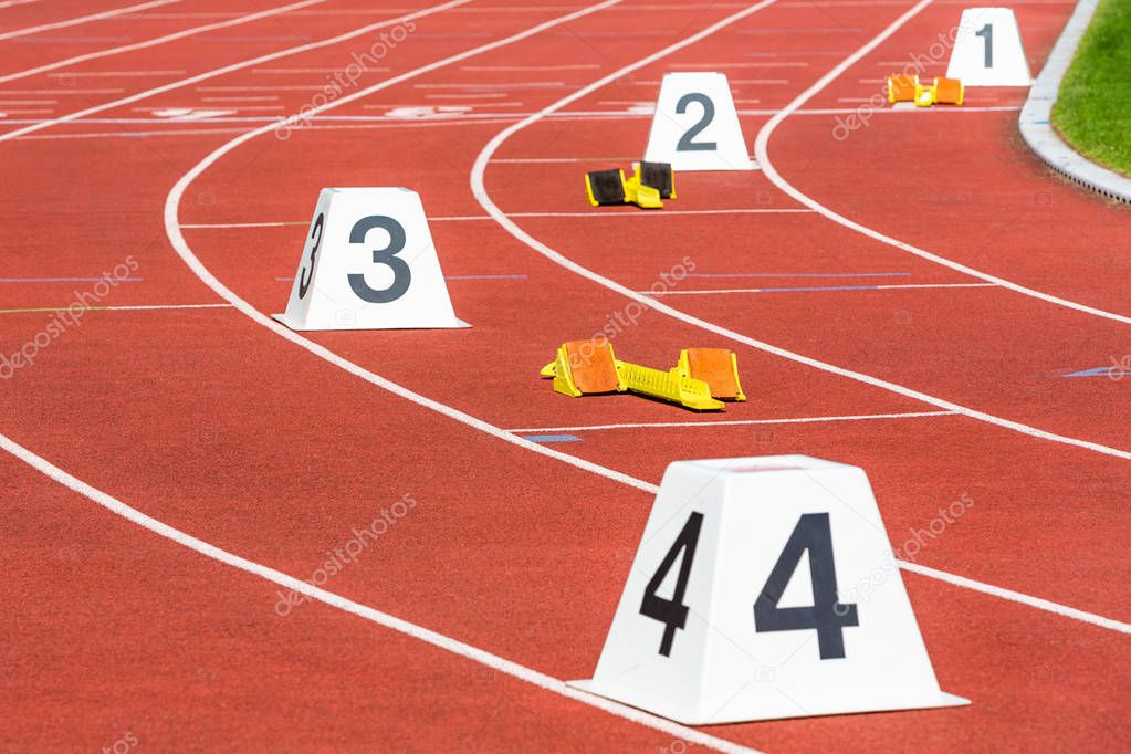 tracks and numbers for 400 m run