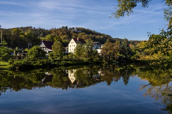 Panoramiczny Widok Wieś Saalek Dawnej Twierdzy Dolinie Rzeki Saale Miejscowość — Zdjęcie stockowe