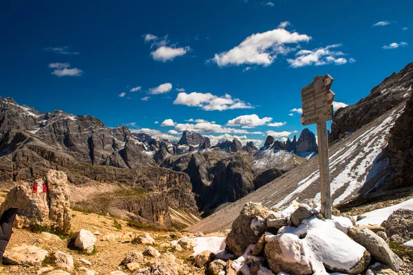 Vacker utsikt över Dolomiterna — Stockfoto