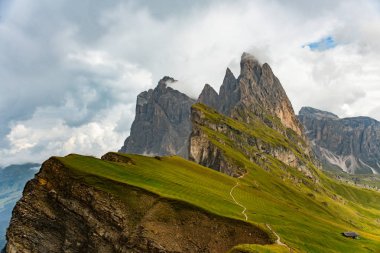 Seceda 'dan Dolomitler Odle Puez' e inanılmaz bir manzara.