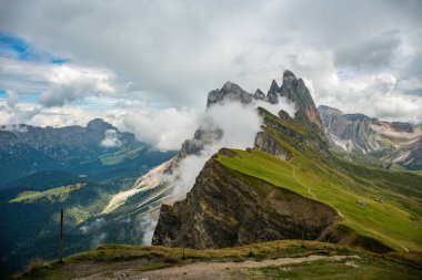 Seceda 'dan Dolomitler Odle Puez' e inanılmaz bir manzara.