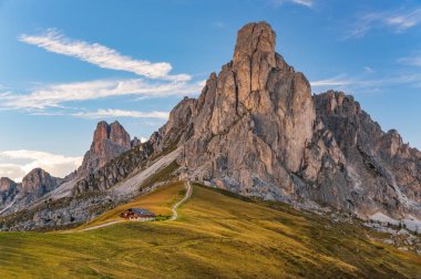 Yaz görünümü Passo Giau Dolomites, İtalya, Europe