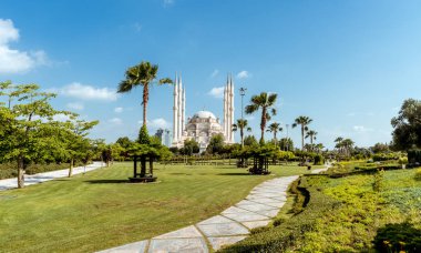 Türkiye'de Adana Sabancı Merkez Cami ve park