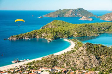 Deniz manzaralı Oludeniz lagünüName