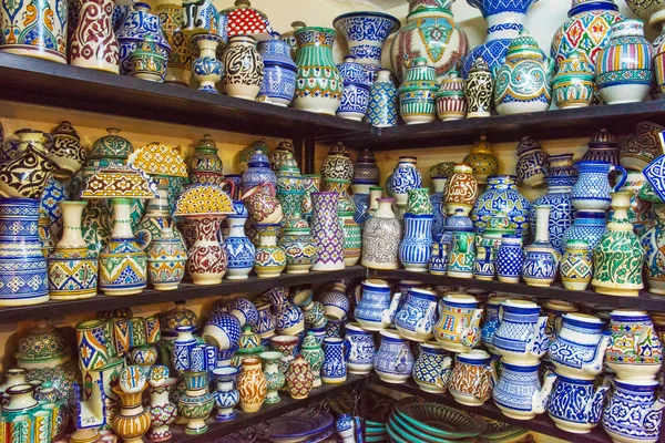 Traditional ceramic pottery Morocco bazaar — Stock Photo, Image
