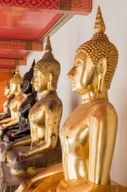 Buda altın heykel. Wat Pho, Bangkok