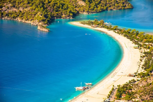 Oludeniz laguny w morze widok na plażę — Zdjęcie stockowe