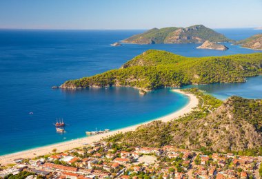 Deniz manzaralı Oludeniz lagünüName