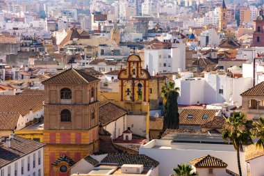 güzel yaz gününde Malaga mimarisi, Ispanya