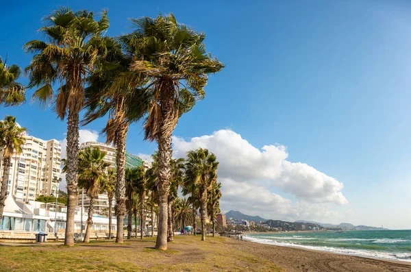 Panorama blick auf malaga stadt und strand costa del sol resort spanien — Stockfoto