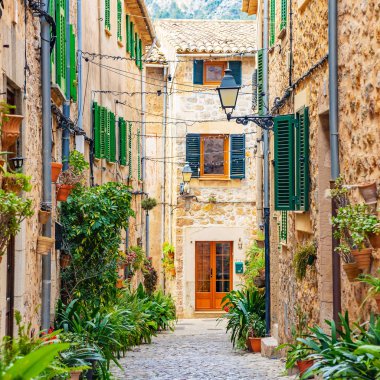 Valldemossa eski Akdeniz köyü, Mayorka, İspanya 'nın simgesi.