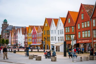 Bryggen-Hansa rıhtımUnesco Dünya Mirası Alanı'ndaki tarihi binaların görünümü