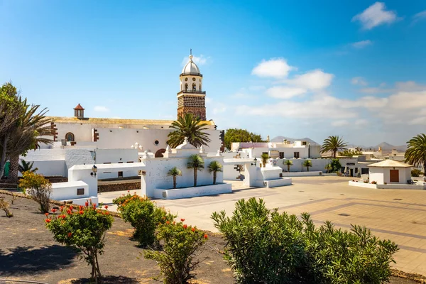 Teguise, Lanzarote, Kanarya Adası 'nın ana meydanı.