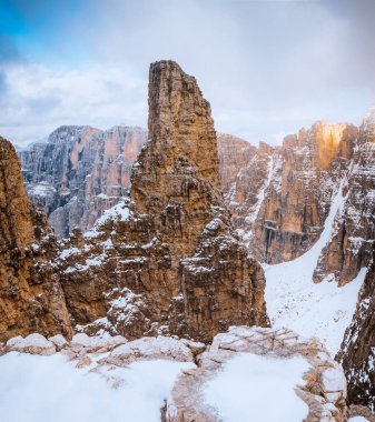 Sella Ronda Dağları İtalya 'yı Dolomite etti