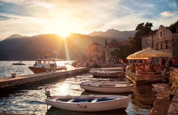 Summer Sunset Fishing Village Montenegro Europe Bars Restaurants Next Sea — Stock Photo, Image