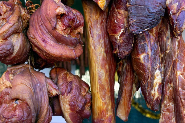 Produse Tradiționale Din Carne Porc Afumat Din România Vânzare Piața — Fotografie, imagine de stoc
