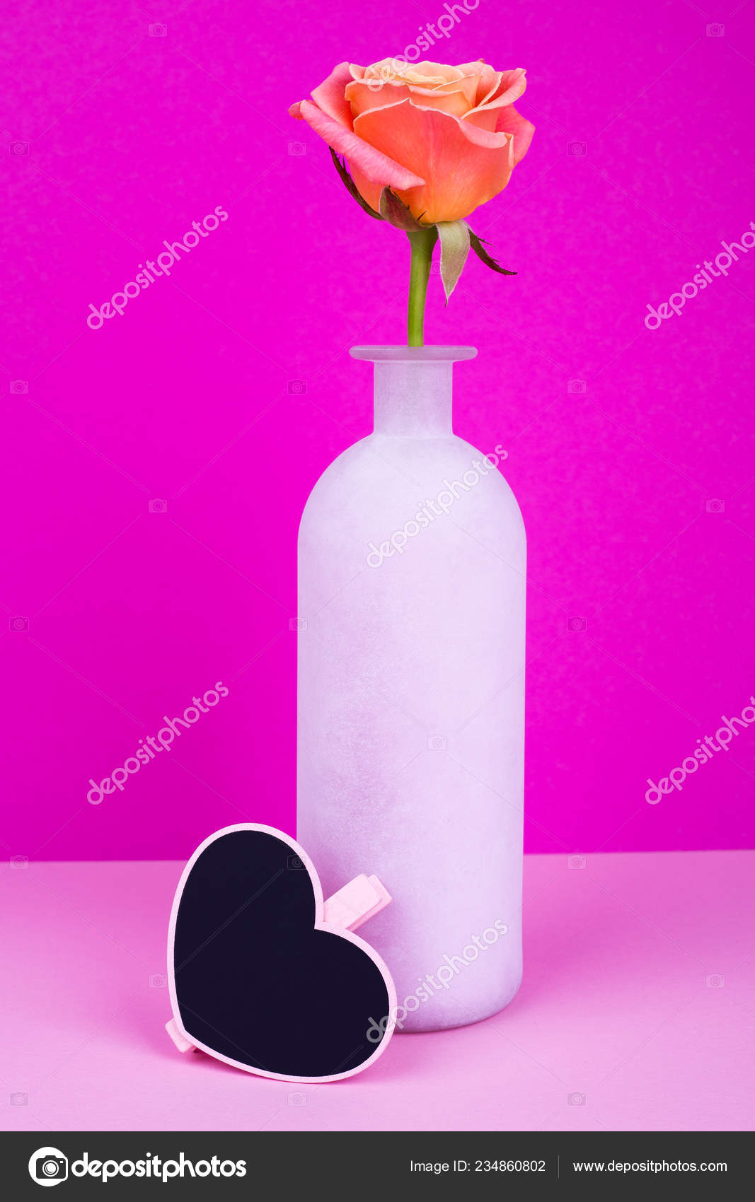 Rose Vase Wooden Heart Text Valentine Day Decorations Bright Rose