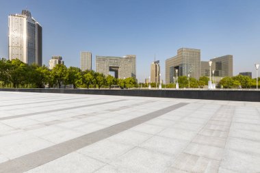 Modern iş ofis binası ile boş yere