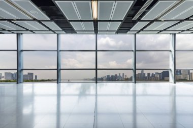 Panoramik manzarası ve binalardan cam pencere