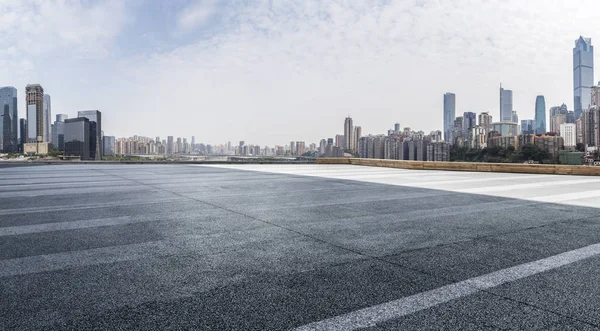 Panorama Skyline Und Moderne Geschäftshäuser Mit Leeren Straßen Leerem Betonquadrat — Stockfoto
