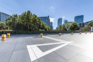 Modern iş ofis binası ile boş yere