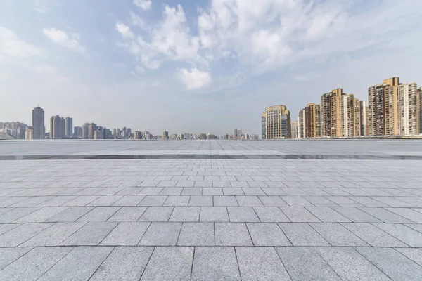 Skyline Panoramique Immeubles Bureaux Modernes Avec Route Vide Plancher Carré — Photo