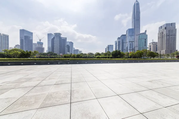 Skyline Panoramique Immeubles Bureaux Modernes Avec Route Vide Plancher Carré — Photo