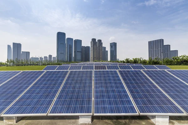 Solar Modern City Skyline — Stock Photo, Image