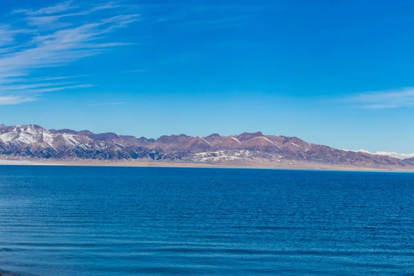 Lago Sailimu Ghiacciato Con Sfondo Montagna Neve Yili Xinjiang Della — Foto Stock