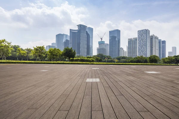 Skyline Panorâmico Modernos Edifícios Escritórios Negócios Com Estrada Vazia Piso — Fotografia de Stock