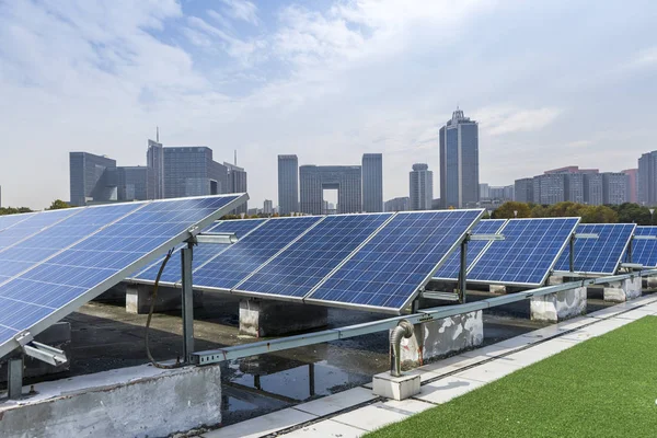 Ciudad Solar Moderna Skyline — Foto de Stock