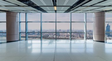 Panoramik manzarası ve binalardan cam pencere