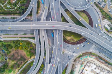 Bir büyük otoyol kesişme havadan görünümü
